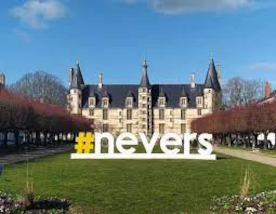 Nevers, Appartement De Standing Proche De La Gare المظهر الخارجي الصورة